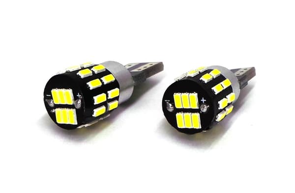 4 kpl LED-lamppu T10 W5W 12V-18V CANBUS