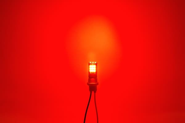 2 kpl W16W LED-lamppu 12-24V CANBUS 1200lm Punainen
