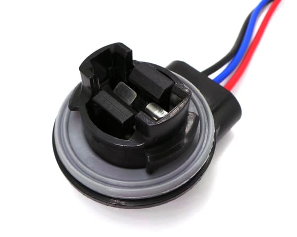 2 kpl Pistorasia P27W/7W, 3157