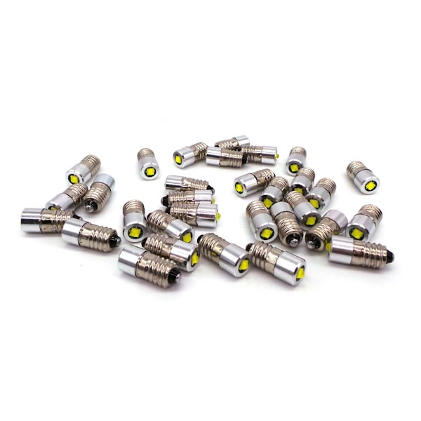 2 st E10 LED-lampa 4-24V CREE 400lm