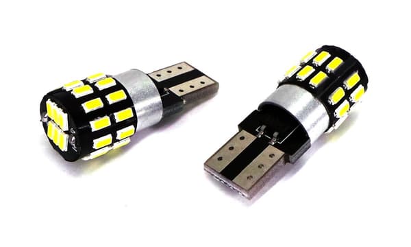 4 kpl LED-lamppu T10 W5W 12V-18V CANBUS