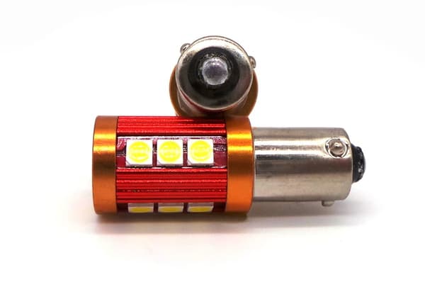 2 st LED-lampor BAY9S 12-18V CANBUS 800lm stark