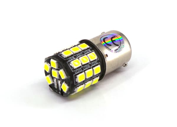 2 st LED-lampor BA15S, P21W 12-24V CANBUS vit