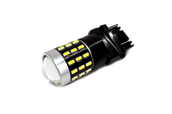 2 st LED-lampor 3157, P27/7W 12-24V CANBUS 1500lm vit lins