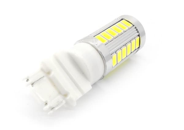 2 kpl LED-lamppu 3157 12V 1300lm CANBUS