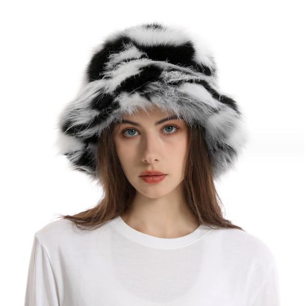Elegant Fluffig Kvinnors Hinkhatt Vinter Faux Päls Fuzzy Varm Mössa Hatt Blandade Färger Plysch Fiskehatt Justerbar, Svart och Vit Black and White