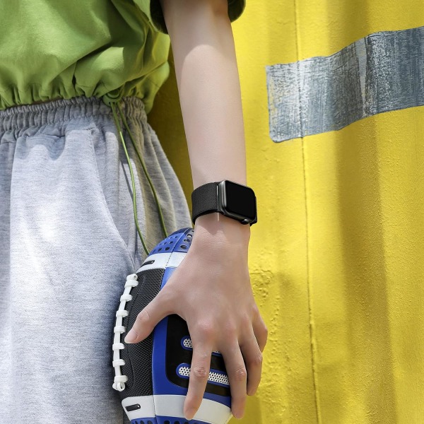 Loop-stropp kompatibel med Apple Watch-reim, justerbar elastisk nylonflettet sportsreim for iWatch SE Series 9/8/7/6/5/4/3/2/1 Black