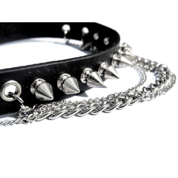 Nit Halsband med spiknitar och kedjor