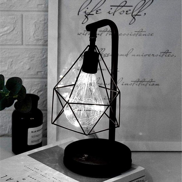 Retro atmosfärslampa, metall skrivbordslampa Diamantformad glödlampa Bordslampa Nattljus Dekoration Leksak Presentlampa, batteridriven (vitt ljus)