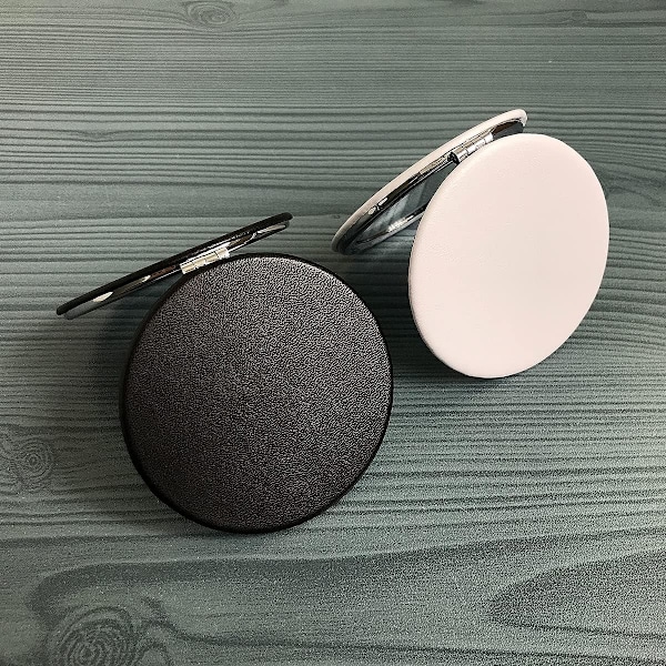 Makeup Spejl, Rundt foldbart spejl 6,7 CM, Dobbeltsidet Makeup Spejl (Den ene side forstørret, den anden side normal) PU Lommespejl