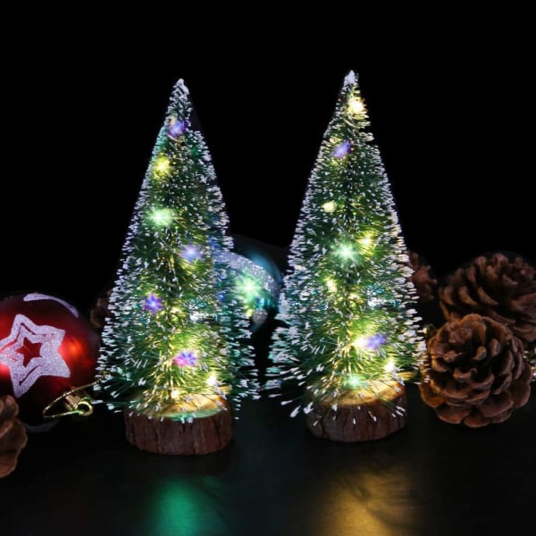 Kunstige mini juletræer, et sæt med 4 stk miniature sisal frostede juletræer Flaske børste træer til jul Hjem bordplade dekoration (grøn)