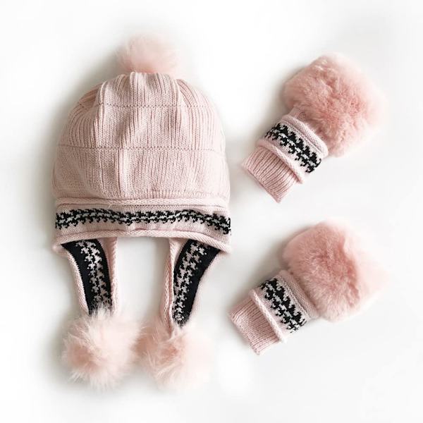 Damhattset Fluffig Vintermössa Stickad Beanie Utomhus Plyschfodrad Rysshatt Pompom Öronlapp med Vantar, rosa Pink