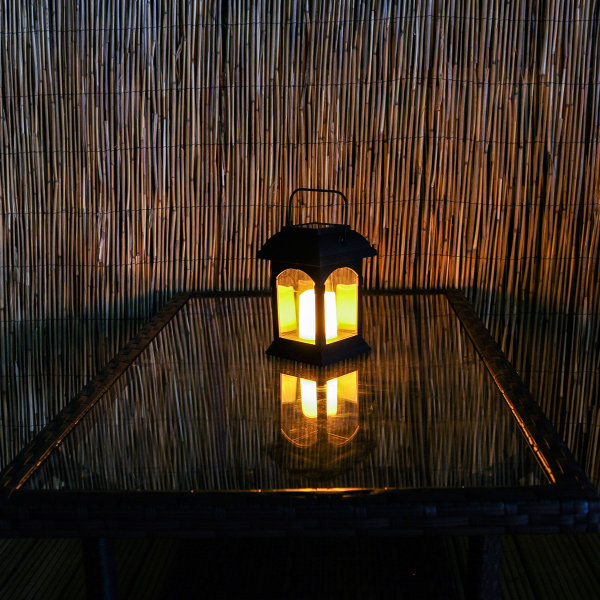 Matsorte udendørs dekorative sollanterner med LED-stearinlys Vandtæt flimrende effekt (15 cm høj)