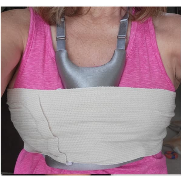 (SC) Breast Support Pillow for Postpartum/Daily Use - Anti-Wrinkle Chest Pillow with Adjustable Straps Grey Grey 67
