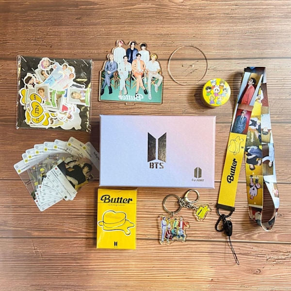 BTS Bulletproof Youth League Periferi Gaveæske Jin Tai Heng Tian Lao Guo Nøglering Postkort Kostume Gave På Bts Collective