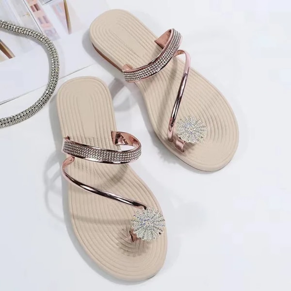 Sandaler til kvinder Sommer Ny Mode Strand Sandaler Rhinestone Flade Slippers Luksus Sandaler Kvinder Designere Designer Sko Rose Gold