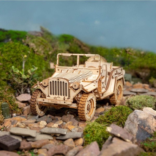 DIY handgjorda trämonterad leksaksbil modell militär Jeep MC701 A military jeep