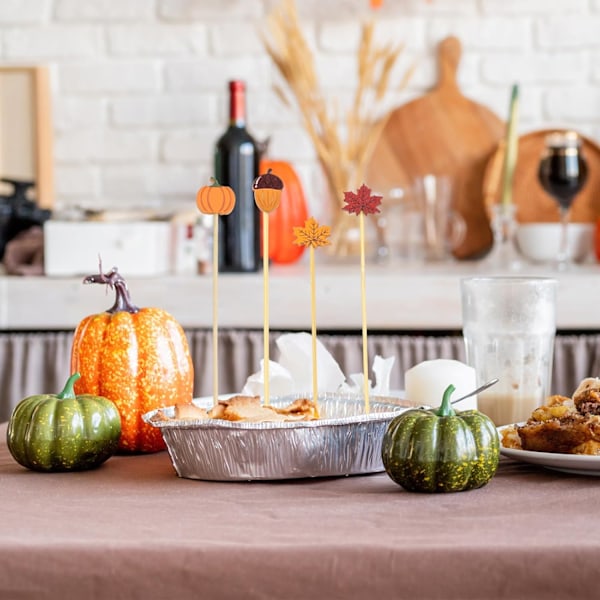 100 stycken höstcocktailpinnar 4,7 tum, löv pumpa ekollon dekoration fina fruktspett för höst tacksägelsefest mat frukt dryck dekoration