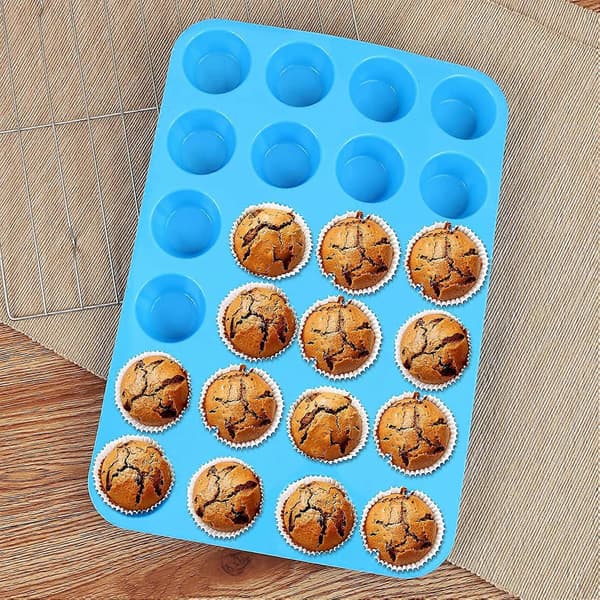 Sæt med 3 non-stick fødevaregodkendte silikone muffinsforme til 24 muffins