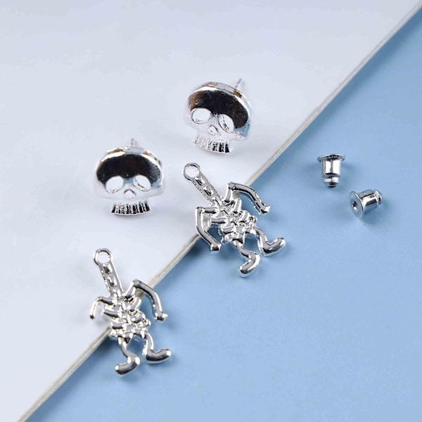 Skelett-Skalle Örhänge med Hängande Silver Skalle Stud Örhängen Skelett Skalle Örhängen Skalle Ansikte Örhängen Gothic Örhängen Smycken