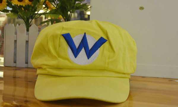 Luigi Bros bogstavtrykt hat, rollespil hat, ottekantet hat yellow
