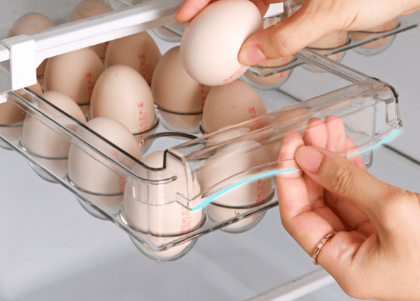 Jääkaapin munakorin ripustushylly Egg storage box