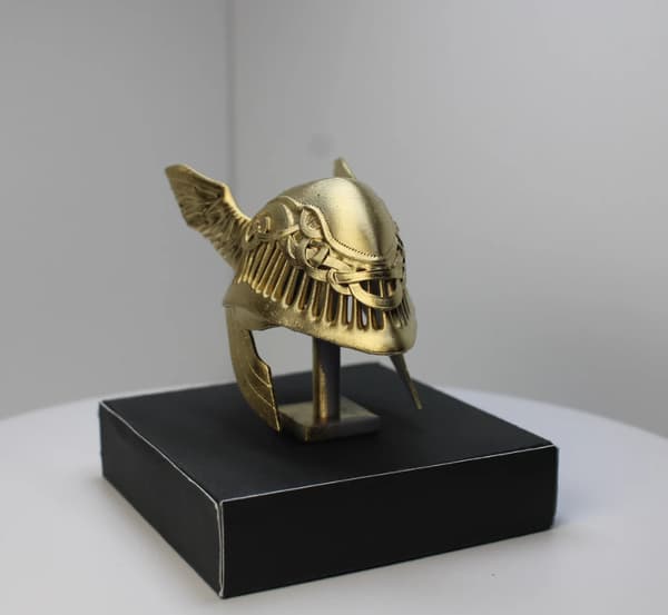 Hjelm Dekorativ Kunst Spillerum Skrivebordsstatue