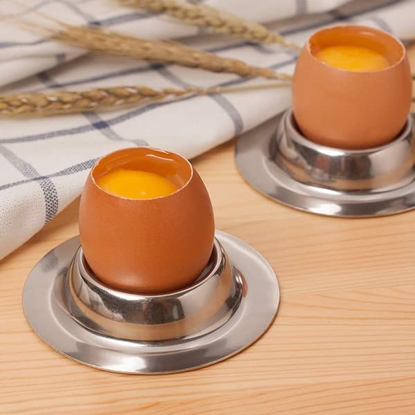 Sett med eggkopper, eggkoppholder i rustfritt stål