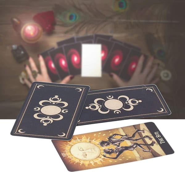 78 Deviant Moon Tarot -korttia