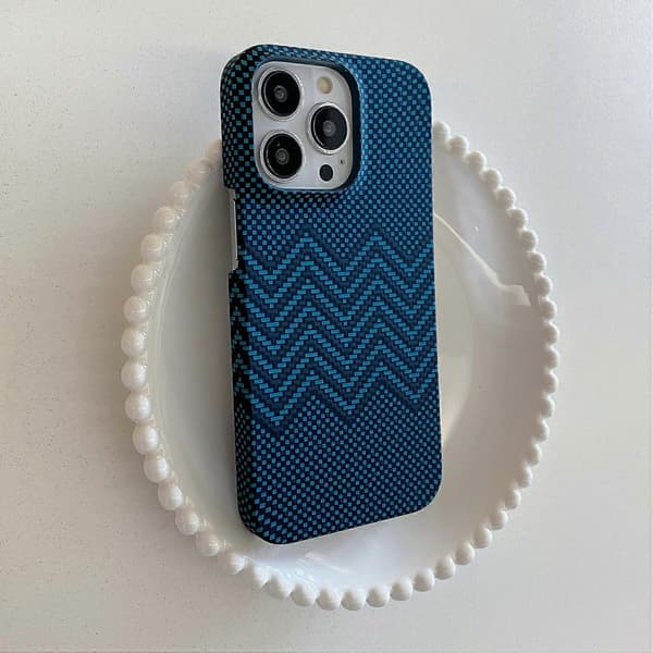 Stilig lysende anti-fall PC-telefondeksel med mønster for iPhone 13 Pro