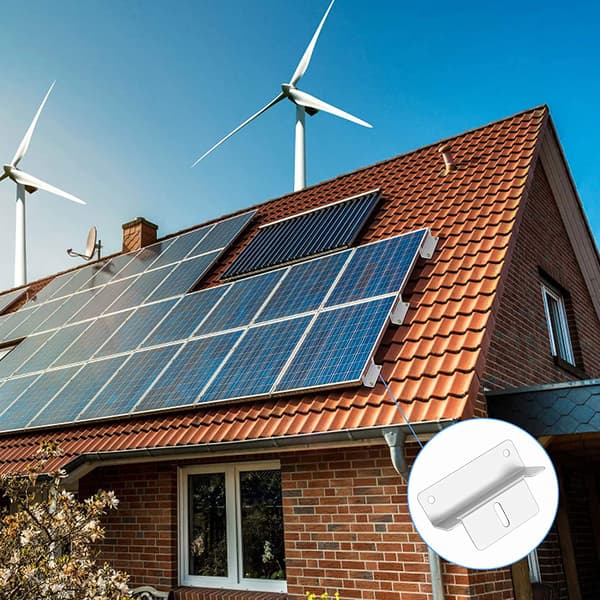 4 krombelagte skruer for montering av solcellepanel