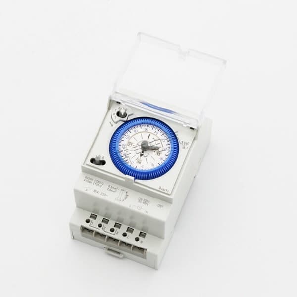 Analog timer med synkronmotor og dagligt program, timer, 48VAC/DC