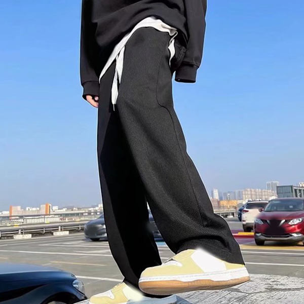 Män Straight Leg Byxor Elastisk Snörning Midja Löst Sittande Casual Män Sportbyxor med Fickor för Vår Höst Svart XL