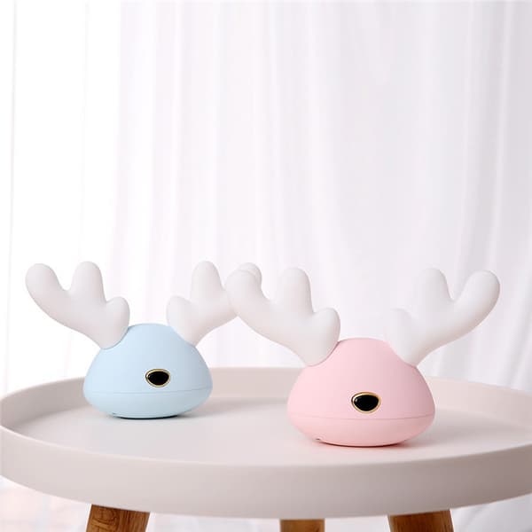 Liten babydyr trefarget timer LED nattlampe (gul)