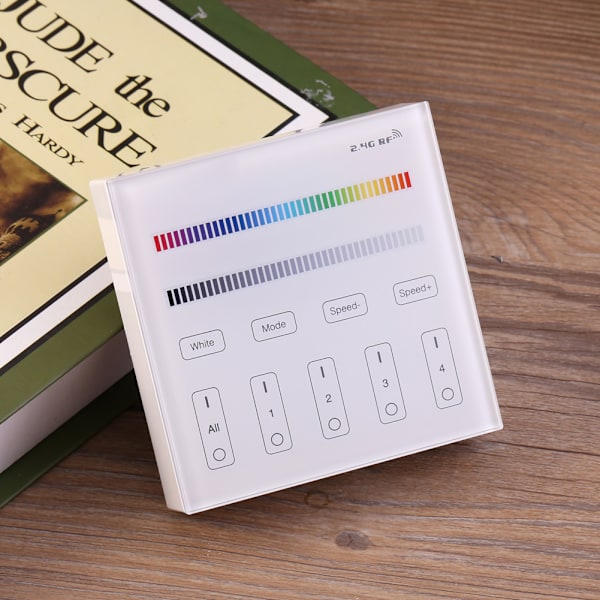 Trådløs 2.4G RF 4-Zoner RGB RGBW LED Pære Touch Screen Smart Panel Fjernbetjening