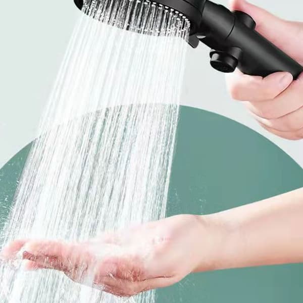 Håndholdt brusehoved med 5 sprayindstillinger, giftfri sort finish tilføjer et elegant touch til dit badeværelse