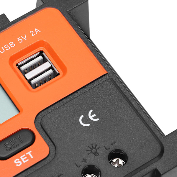 PWM Solarkontroller 12V/24V Automatisk Identifiering Vattentät 28AWG Till 10AWG 20A Solarkontroller med 2 USB 5V Utgång LCD