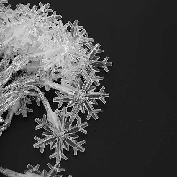 Snöflingaformade 50 LED-ljusslingor för att hänga hemma, på byråer, fester och dekoration
