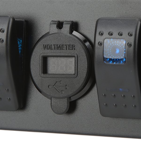 4-in-1-yhdistelmäkytkentäpaneeli, kaksi USB-laturia, LED-jännite-näyttö, sopii UTV:lle, ATV:lle, kuorma-autolle, perävaunulle, busseille, jahdeille ja veneille