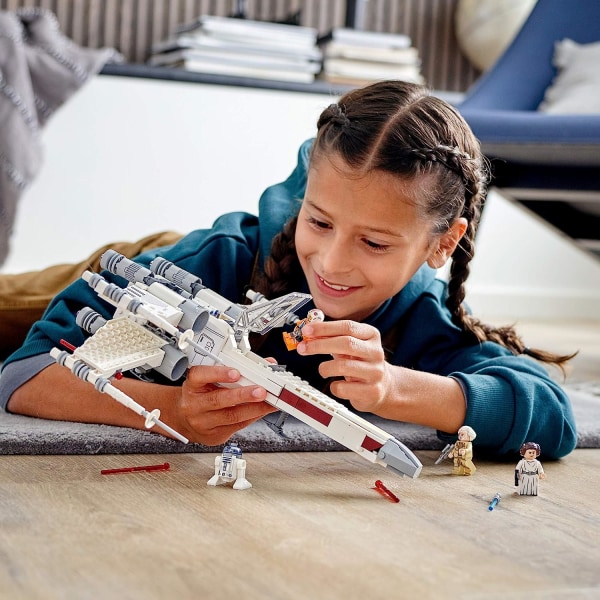 Luke Skywalkers X-Wing Fighter 75301 Awesome Toy Building