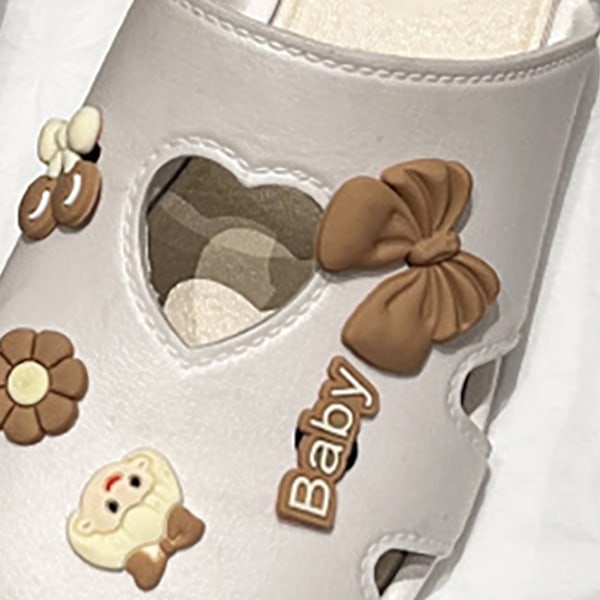 Kvinders Sommer Slippers PVC Rund Hul Ud Slip On Sko Behagelig Foring Ultral Blød til Sommer Beige 36-37 Størrelse