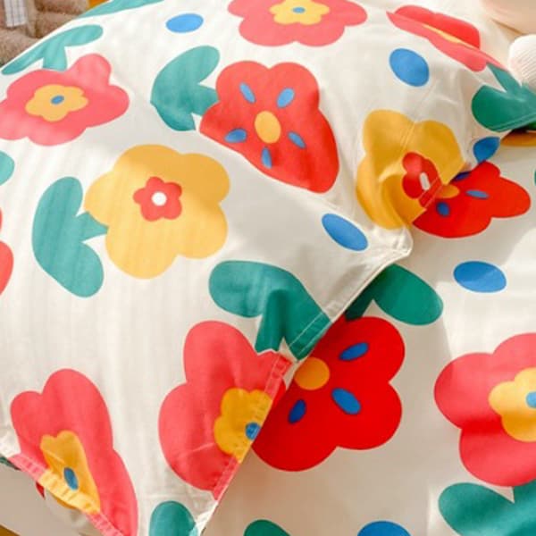 Chic Blommig Påslakan, Bomullstyg som Andas, Livfullt Queen Size Set, Tecknat Mönster, Lättskött Heminredning