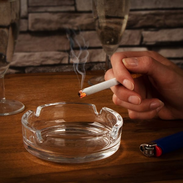 Elegant Stilfull Glasaskfat För Utomhusunderhållning, Kristallglasstruktur, Portabel Design, Hög kvalitet, Lämplig För Heminredning Och