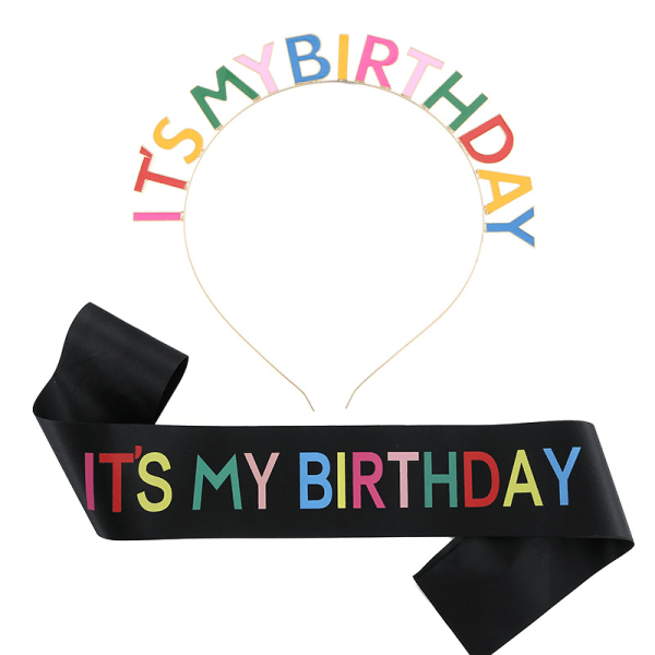Syntymäpäiväpääpanta, syntymäpäiväkruunu, syntymäpäiväkuningatarvyö ja värikäs