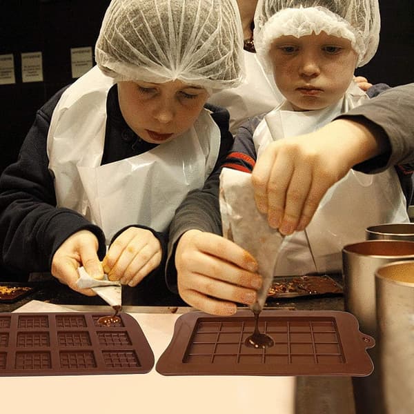 Artisan's Delight, Silikoneforme til Chokoladekunst og Proteinbarer, Ovnfast Design Gør Bagningen Problemfri