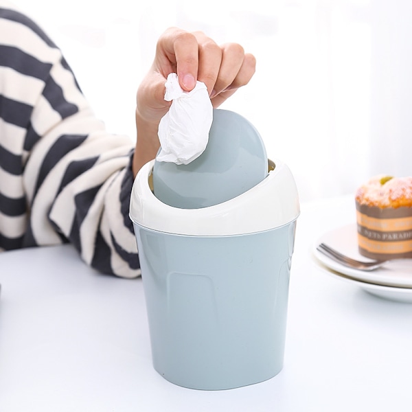 Skrivbords papperskorg med mini-svänglock, praktisk design med lock, lätt att öppna och stänga, blå, rosa, grön, 3 stycken, innovativ lösning för små utrymmen