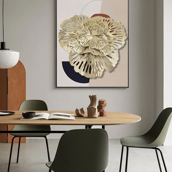Metallblomväggkonst, Rustik Modern Blomsterskulptur med 3D Metallblomvägghängande Design, Triangulär Ginkgo Järnväggskulptur för Vardagsrum