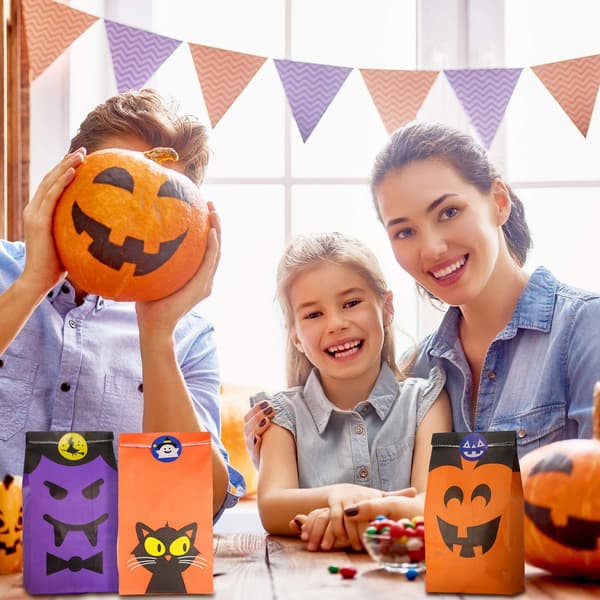40-delat set med Halloween-presentpåsar i papper, kraftpapperspåsar för Halloween platta godispåsar