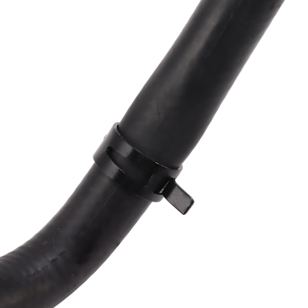 Varmeapparat Enhed Indløbs Slange Styreventil ABS Gummi 92400ZT10A Udskiftning til Titan 5.6L 2006‑2015