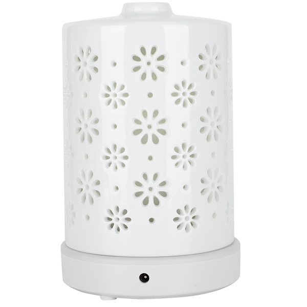 100 ml Kaunis Mini-ilmankostutin Työpöydän Aromaterapiadiffuusori Koti- ja Toimistokäyttöön